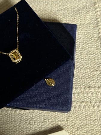 سلسال SWAROVSKI  أصفر