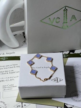 إسوارة Van cleef ذهبي -فيروزي مميز