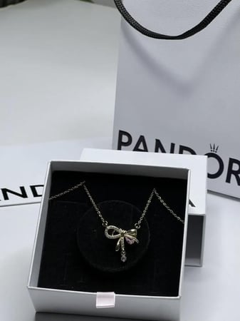 سلسال باندورا PANDORA ذهبي - فيونكه