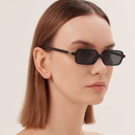 نظارة miu miu إطار أسود - عدسة أسود