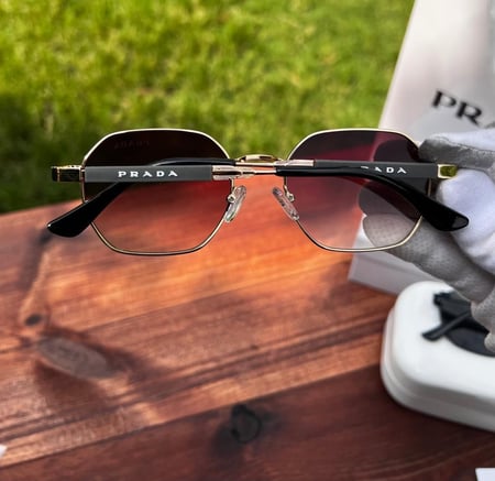 نظارة PRADA لونين