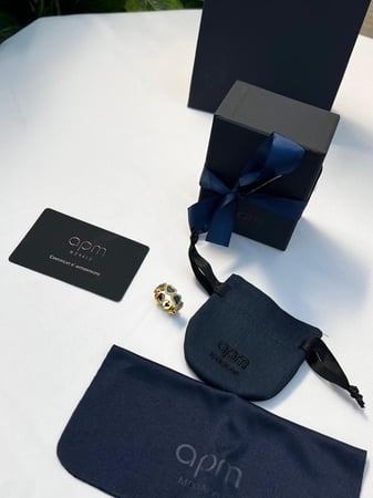 خاتم apm الذهبي