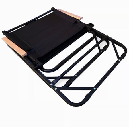 كرسي رحلات سفط اسود