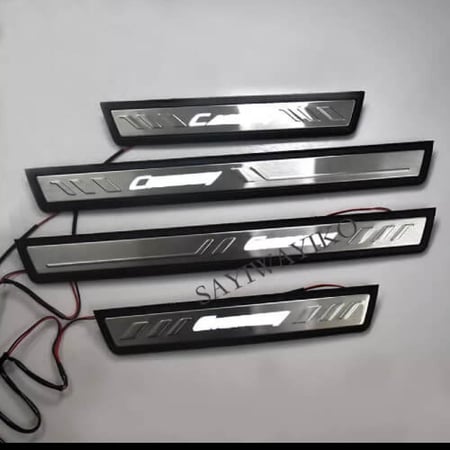 دعاسات ليد كامري  لون ابيض او ازرق من الصين