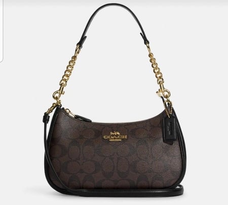 شنطة نسائية من ماركة كوتش COACH