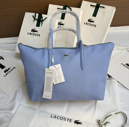 لاكوست لارج بألوان متعددة