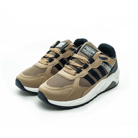 حذاء رياضي رجالي صناعة فتنامي 63-900