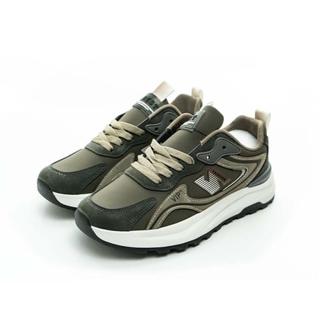 حذاء رياضي رجالي صناعة فتنامي 533