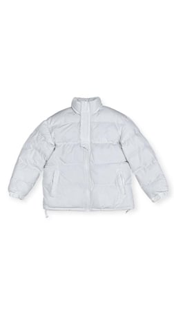 Elegant white puffer jacket