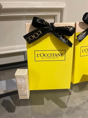 توزيعات عطور  مستوحى من  لوكستيان