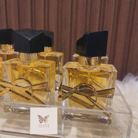 صندوق بمجموعة عطور