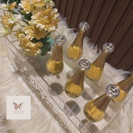 صندوق بمجموعة عطور