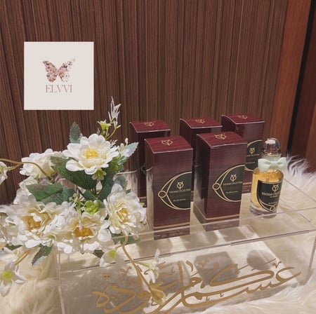 صندوق بمجموعة عطور