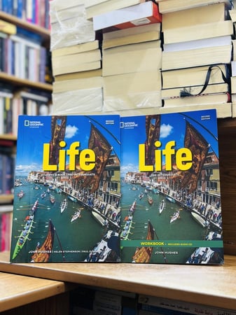 Life students book and work book pre intermediate second edition john Hughes