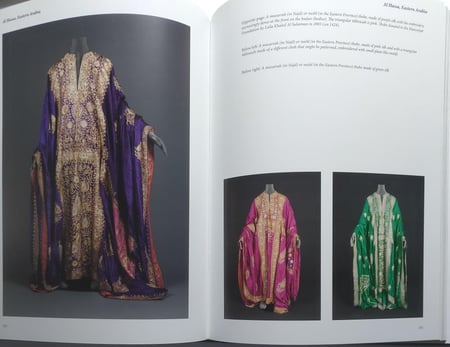 Traditional Costumes of Saudi Arabia الأزياء التقليدية في المملكة العربية السعودية . غلاف مقوى من الحجم الكبير . الصفحات 307 صفحة