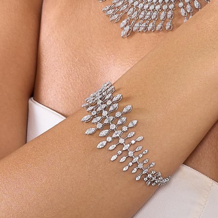 طقم ذهب ابيض و الماس عيار18