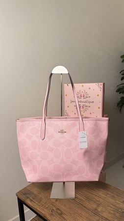 توت باق كوتش بيبي بينك