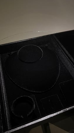 بوكس اسود فخم مخمل