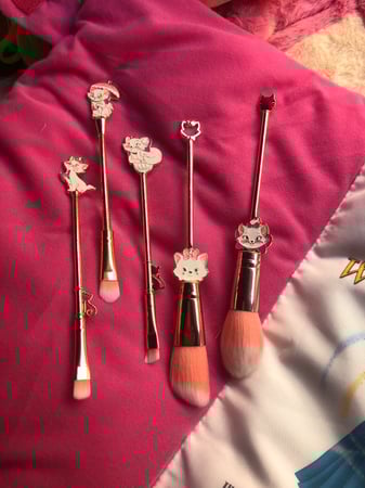 فرش ميك اب ماري