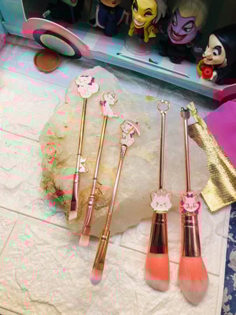 فرش ميك اب ماري