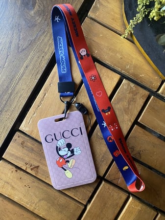 كاردهولدر ميكي قوتشي