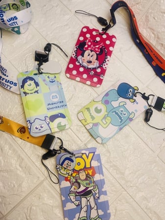 كارد هولدر باز