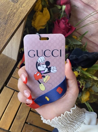 كاردهولدر ميكي قوتشي