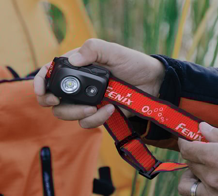 كشاف راس hl16 - كشاف رأس fenix hl16