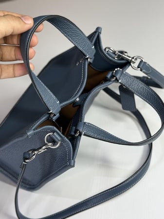 كوتش 22 توت جلد دنم