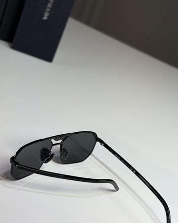 برادا بلاك سوت شيد نظارة رجالية