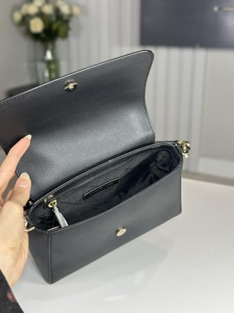 مايكل كورس Sofia s satchel كروس بودي صغيره صوفيا - اسود / ذهبي