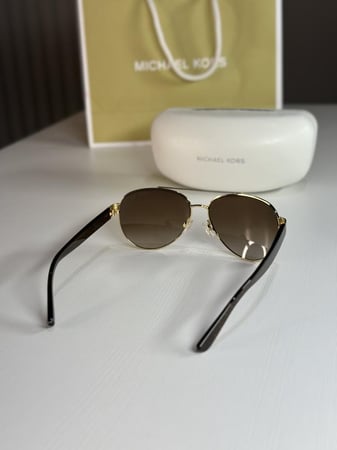 نظارة مايكل كورس بوجع معدني وذراع بلاستيك سجنشر- ذهبي/ بني سجنشر