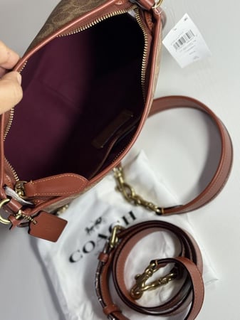 كوتش جلد بوتيك سجنتشر