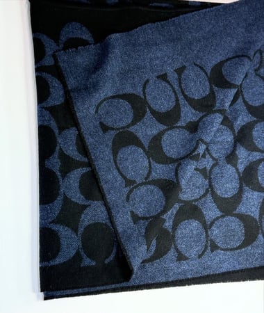 كوتش سجنتشر كيب شال شتوي نسائي