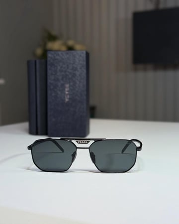 برادا بلاك سوت شيد نظارة رجالية