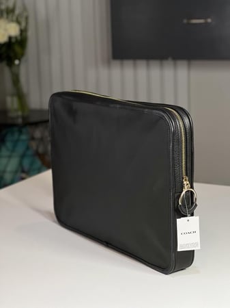 كوتش ايليس لابتوب/ ايباد سليف