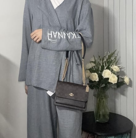 شنطة كوتش كلير اكس سمول بلون بني سجنشر / اسود Mini Klare Crossbody Bag