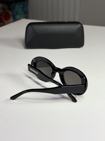 بالنسياغا لكود بلاك نظارة نسائية