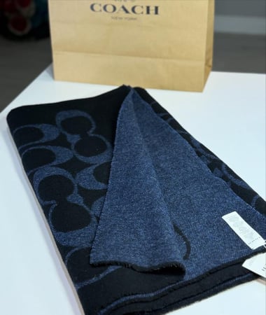 كوتش سجنتشر كيب شال شتوي نسائي