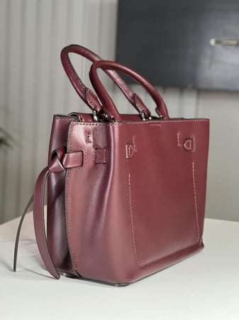 هاميلتون لجسي لمتد ادشن مايكل كورس