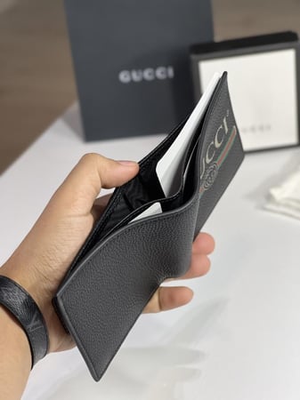 جوتشي جلد كامل محفظة بشعار جوتشي