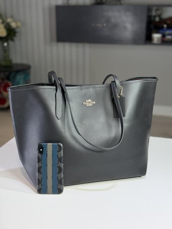 كوتش كلاسك بلاك سيتي توت