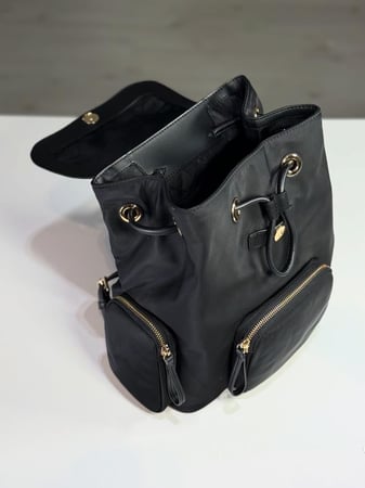 مايكل كورس آبي باك باج