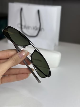 كالفن كلاين سكوير فريم حديد بعدسات خضراء 55mm