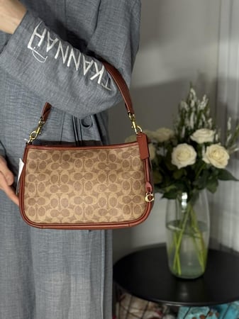 كوتش جلد بوتيك سجنتشر