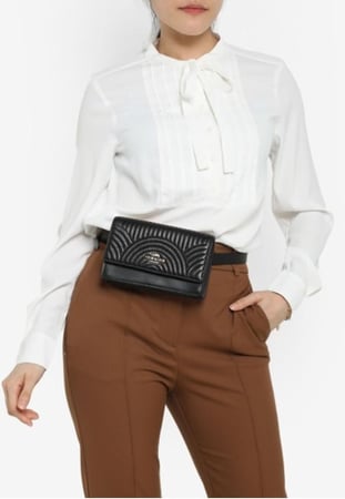 كوتش شنطة ٢ في ١ كروس و خصر كويلتد- اسود