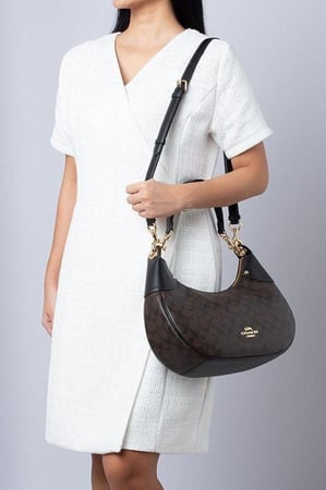 كوتش شنطة كتف mara hobo سجنشر بني/ اسود