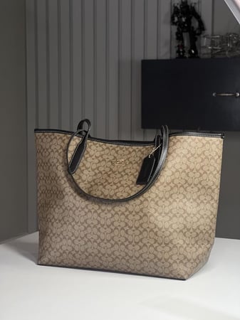 كوتش سيتي توت كاكي سجنشر برنت- كاكي سجنشر/ اسود