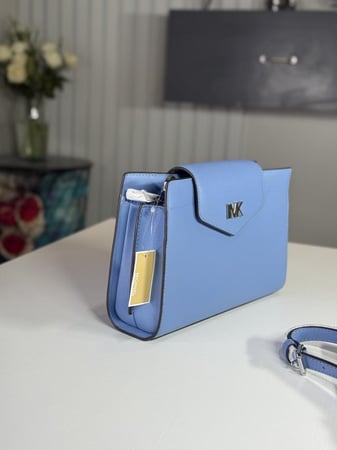 مايكل كورس موت كروس بودي بتاوتش بلون ازرق صافي MICHAEL KORS MOTT