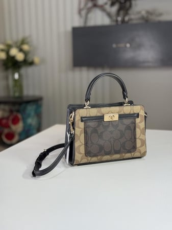 شنطة كوتش ميني لين توب هاندل Coach C8688 Mini Lane Top Handle